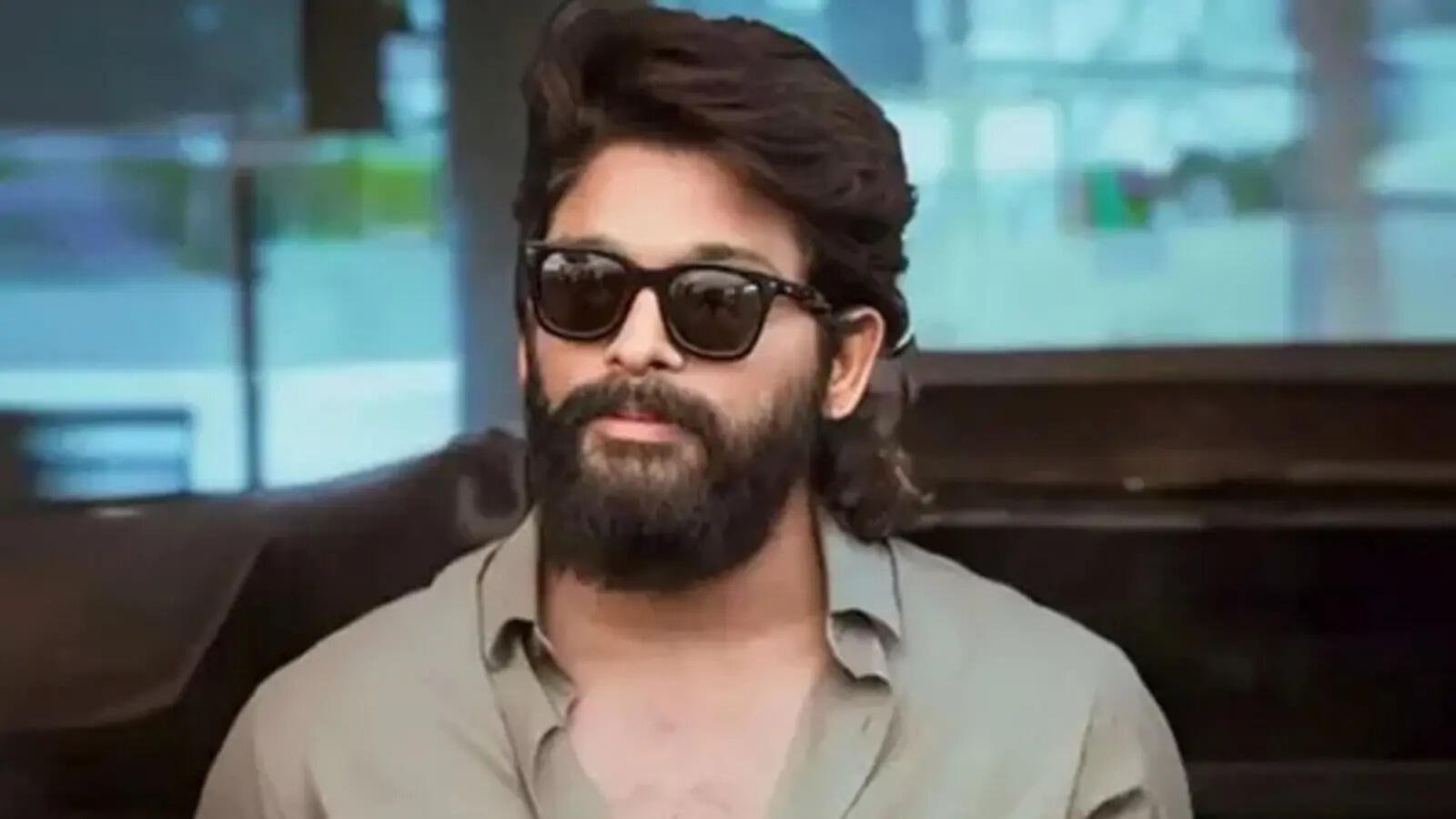 ఐకాన్ స్టార్ అల్లు అర్జున్.. ఢిల్లీ కోర్టుకు ఎందుకు వెళ్లారు? అసలు కథేంటి?