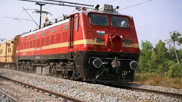 తెలంగాణకు 8 కొత్త రైళ్లు: కిషన్ రెడ్డి శుభవార్త!