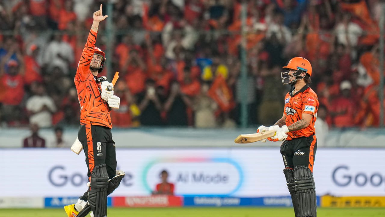 అభిషేక్ 'L' సెలబ్రేషన్ వెనుక దాగి ఉన్న ప్రేమ, విశ్వసనీయత కథ!