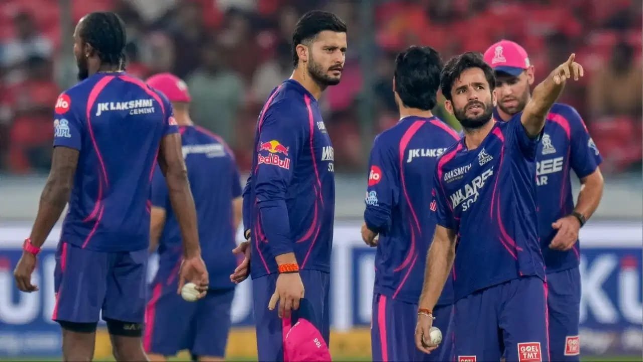 సెల్యూట్ కొట్టవా? డీఎస్పీ బిష్ణోయ్ సెటైర్.. ఆకాష్ సింగ్ రియాక్షన్ వైరల్!