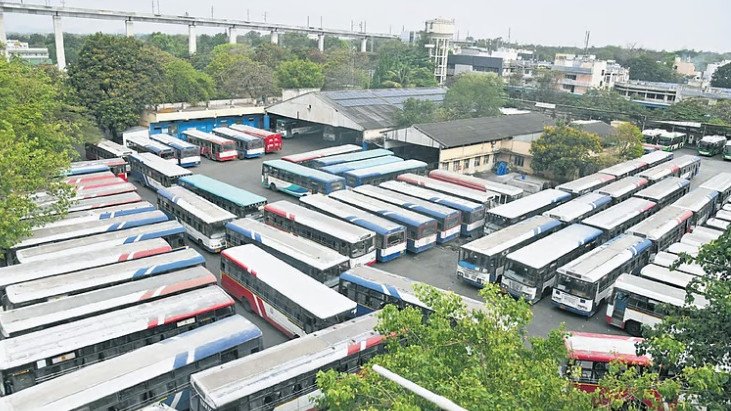 ఆర్టీసీ సమ్మె: మంత్రుల కమిటీతోనే పరిష్కారమా? సచివాలయంలో అలజడి!