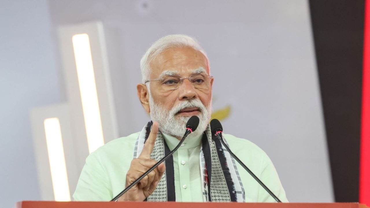 పశ్చిమబెంగాల్‌లో టీఎంసీ పతనం ఖాయం: ప్రధాని మోదీ సంచలన వ్యాఖ్యలు