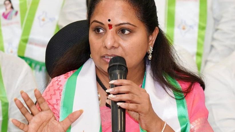 కవిత కొత్త పార్టీపై విజయ్ తమిళనాడు గెలుపుతో జోరు పెంచారా?